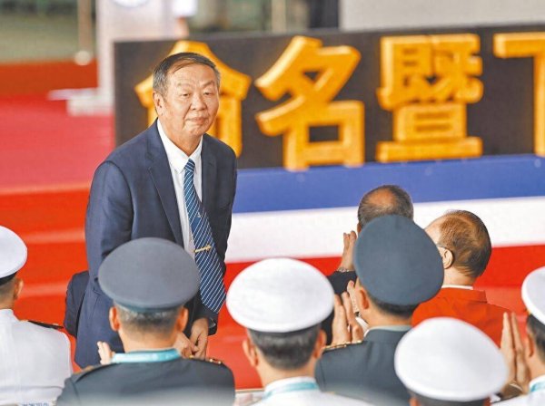 鼎牛网 黄珊珊的兄长请辞获准！其主导的自造潜艇“海鲲号”海测遭搁置